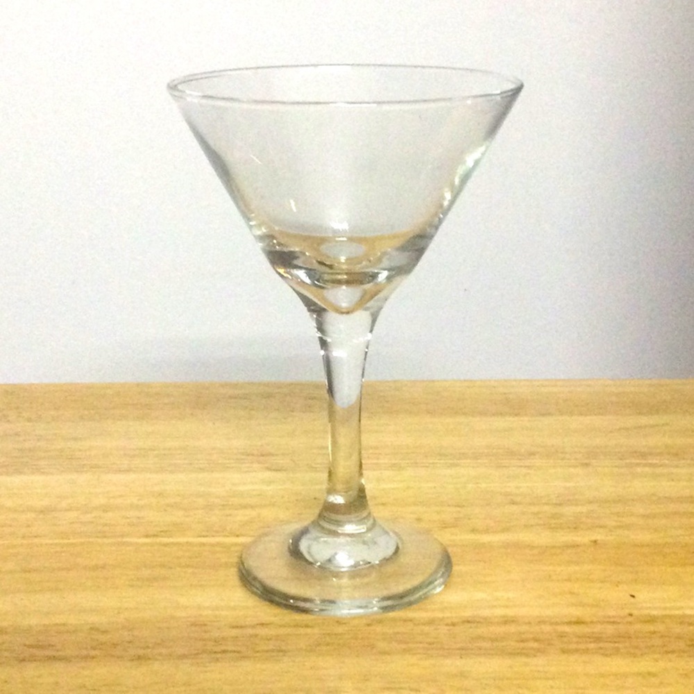 🌞 Martini glass Chic Party Glass Clear 6” Tall Standard size one size